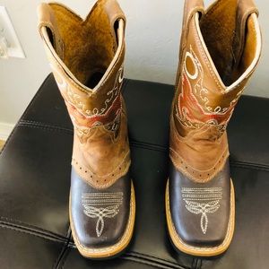 boots for boys size 2,